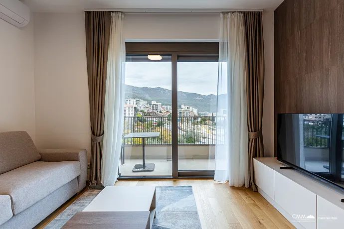 Komplex in Bečići in der Nähe des Meeres